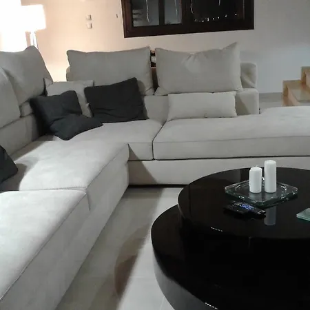 Le Attique Willa Nea Iraklitsa