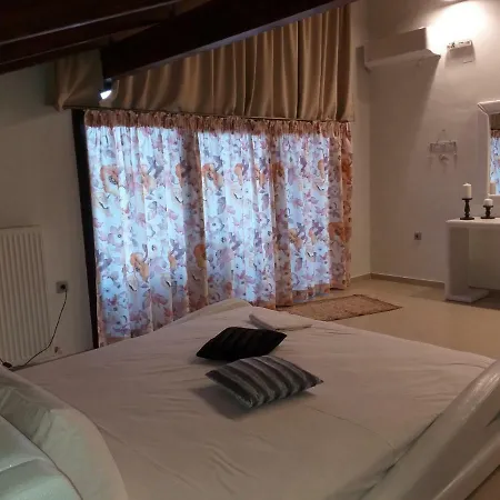 Le Attique Willa Nea Iraklitsa